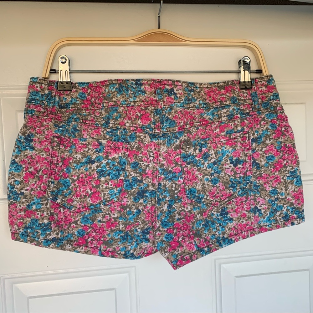 •SO Brand• 100% Cotton Floral Shorts - Size 11 - Picture 5 of 7